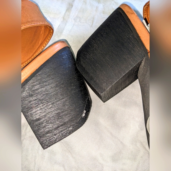 Sacred Heart Sargeant 3 Buckle Women's Booties - Picture 10 of 13